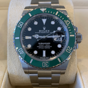 126610LV/ロレックス　ROLEX　サブマリーナー　腕時計