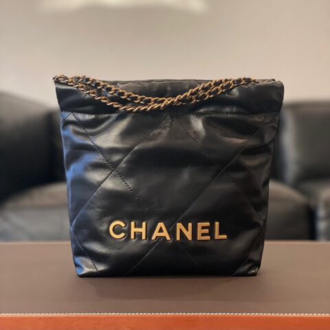 シャネル22　CHANEL　バッグ