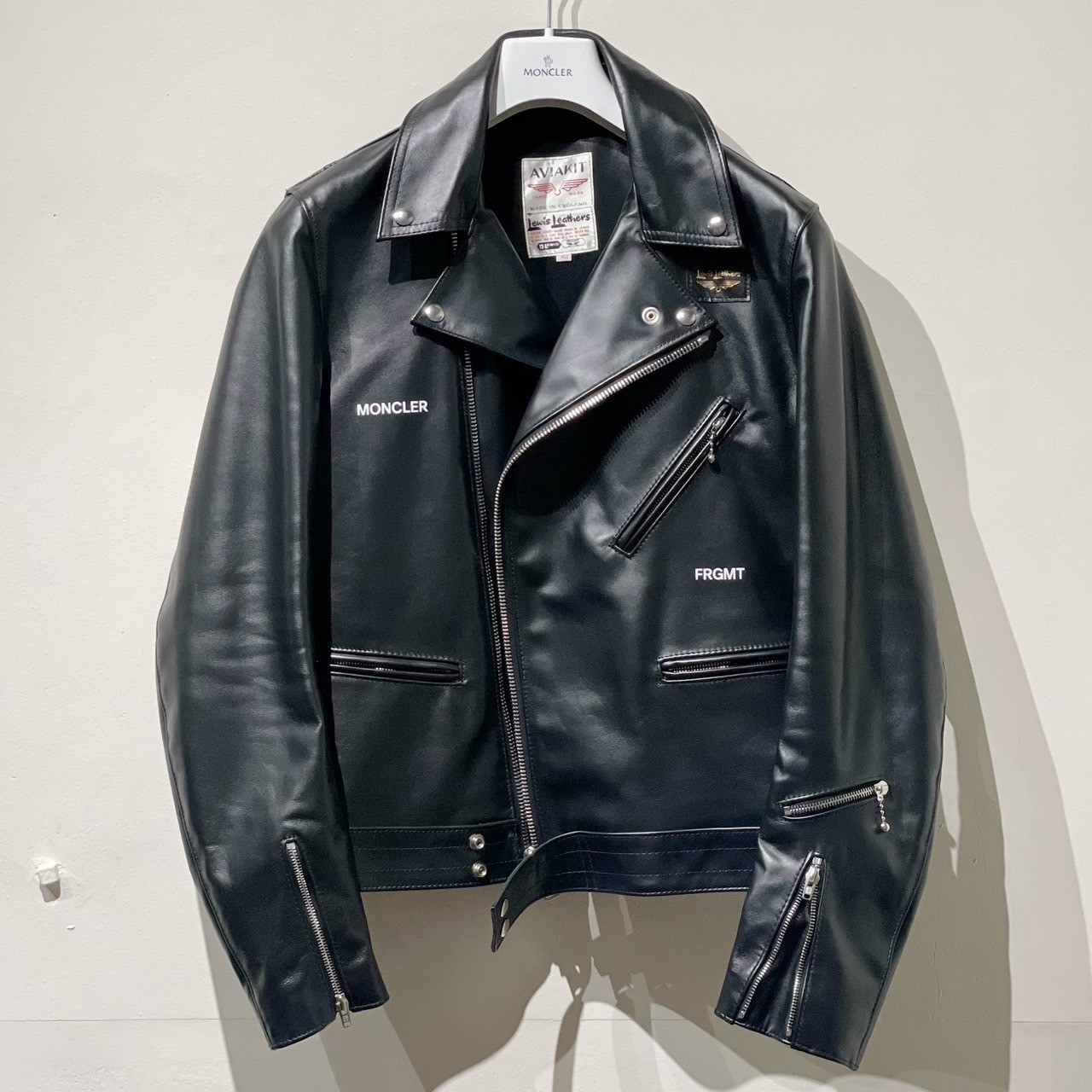 モンクレール MONCLER フラグメント×ルイスレザー ライダース アパレル