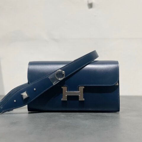 エルメス　Hermes　コンスタンストゥーゴーロック　財布