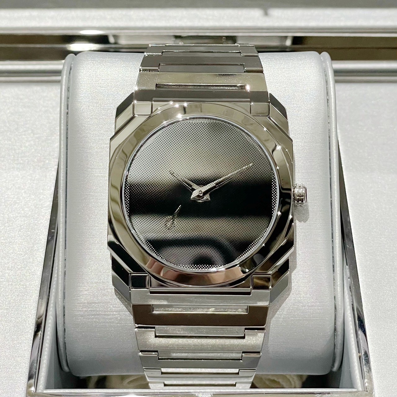 ブルガリ Bvlgari オクト 妹島和世限定モデル 103710 腕時計の