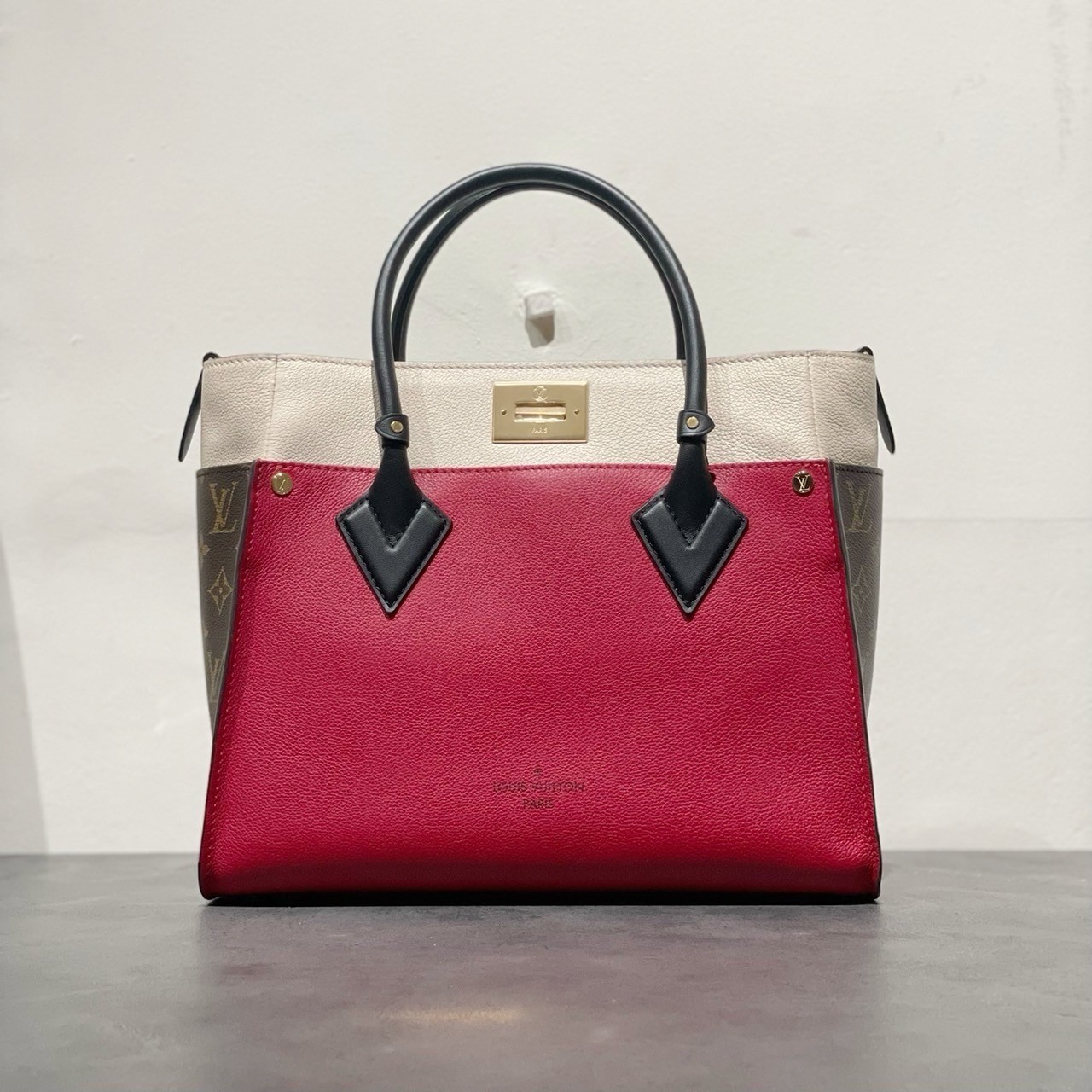 M53824 ルイ・ヴィトン/LOUIS VUITTON モノグラム オンマイサイドMM 
