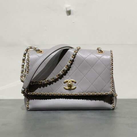 シャネル　CHANEL　チェーンショルダー　バッグ