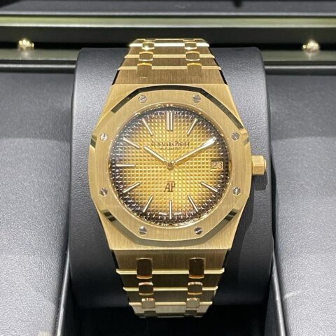 オーデマピゲ　AUDEMARSPIGUET　ロイヤルオーク　ジャンボ　エクストラシン　50周年記念　16202BA.OO.1240BA.01　腕時計