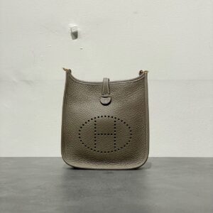 エルメス　Hermes　エヴリンTPM　バッグ