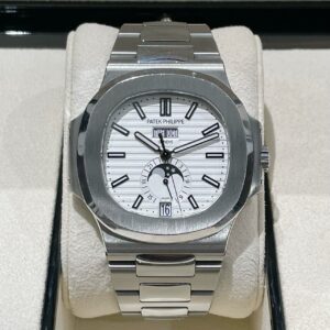 パテックフィリップ　PATEKPHILIPPE　ノーチラス　アニュアルカレンダー　5726/1A-010　腕時計