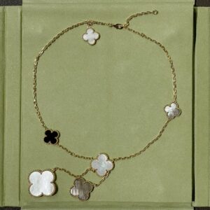 ヴァンクリーフ＆アーペル　VAN CLEEF＆ARPELS　マジックアルハンブラ　アクセサリー　アクセサリー