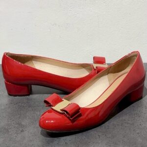 フェラガモ　Ferragamo　ヴァラ　靴・サンダル