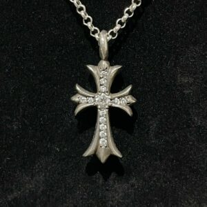 クロムハーツ Chrome Hearts　タイニーファットクロス　パヴェダイヤ　アクセサリー