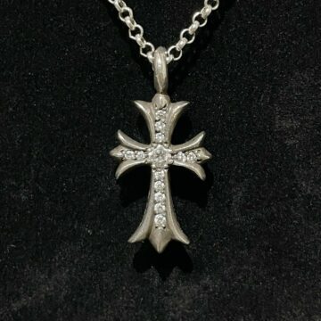 クロムハーツ Chrome Hearts　タイニーファットクロス　パヴェダイヤ　アクセサリー