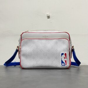 ルイ・ヴィトン　LOUIS VUITTON　LV×NBA　ナイルメッセンジャーＰＭ　バッグ