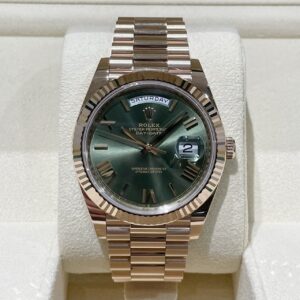 ロレックス　ROLEX　デイデイト40　228235　腕時計