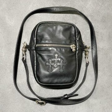 クロムハーツ Chrome Hearts　タカミニ　セメタリークロスパッチ　バッグ
