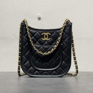 シャネル　CHANEL　マトラッセ　ホーボー　バッグ
