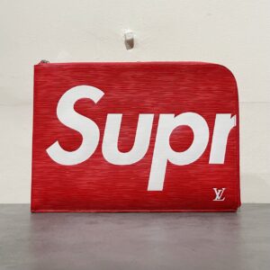 ルイ・ヴィトン　LOUIS VUITTON　シュプリーム　クラッチバッグ　バッグ