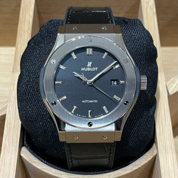 ウブロ　HUBLOT　クラシック・フュージョンチタニウム　542.NX.1171.LR　腕時計