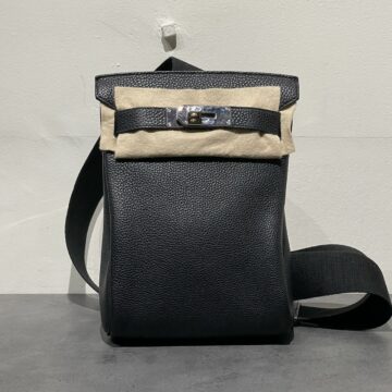 エルメス　Hermes　アッカドPM　バッグ