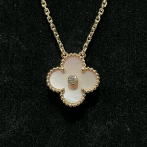 ヴァンクリーフ＆アーペル　VAN CLEEF＆ARPELS　2025年ホリデー限定　アルハンブラネックレス　アクセサリー