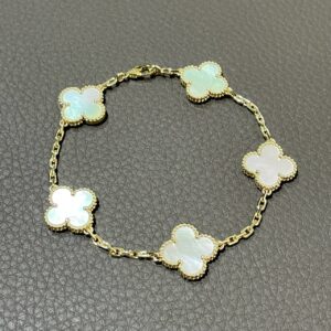 ヴァンクリーフ＆アーペル　VAN CLEEF＆ARPELS　アルハンブラ　ブレスレット　アクセサリー