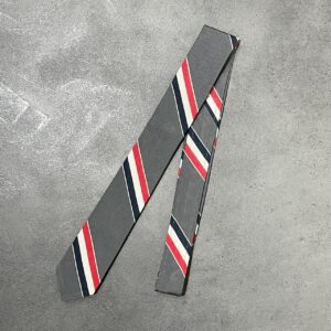 トムブラウン　THOM BROWNE　ネクタイ　小物