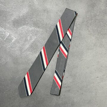 トムブラウン　THOM BROWNE　ネクタイ　小物