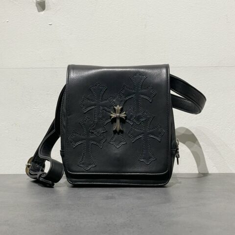 クロムハーツ Chrome Hearts　MILO クロスパッチ　CHクロス　ショルダーバッグ　バッグ