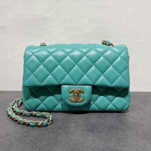 シャネル　CHANEL　ミニマトラッセ　バッグ