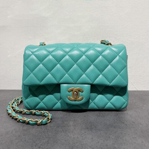 シャネル　CHANEL　ミニマトラッセ　バッグ