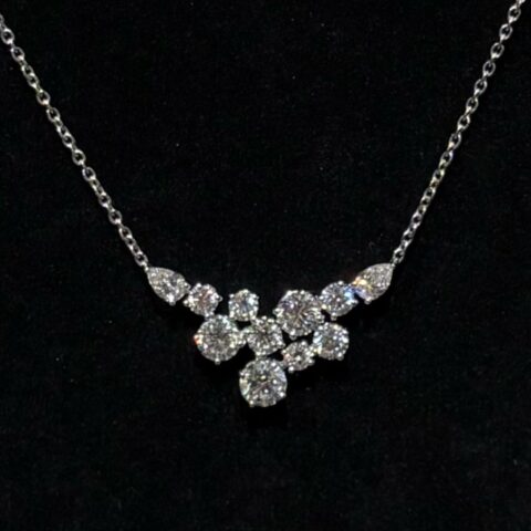 ハリーウィンストン Harry Winston　スパークリングクラスター・ペンダント　アクセサリー