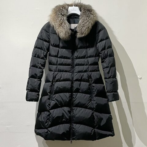 モンクレール　MONCLER　ファーダウンジャケット　アパレル