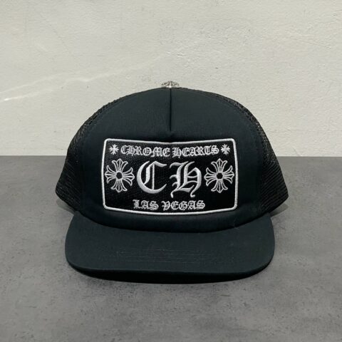クロムハーツ Chrome Hearts　ラスベガス限定　トラッカーキャップ　小物