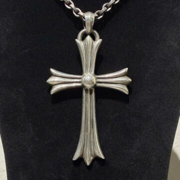 クロムハーツ Chrome Hearts　ラージクロス　ベイル　アクセサリー