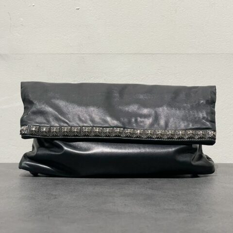 クロムハーツ Chrome Hearts　ピラミッドスタッズ　クラッチバッグ　バッグ