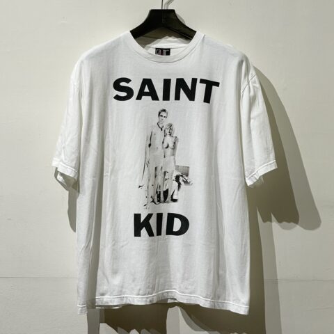 セントマイケル SAINT MICHAEL　SAINT Mxxxxxx × The Kid LAROI　Tシャツ　アパレル