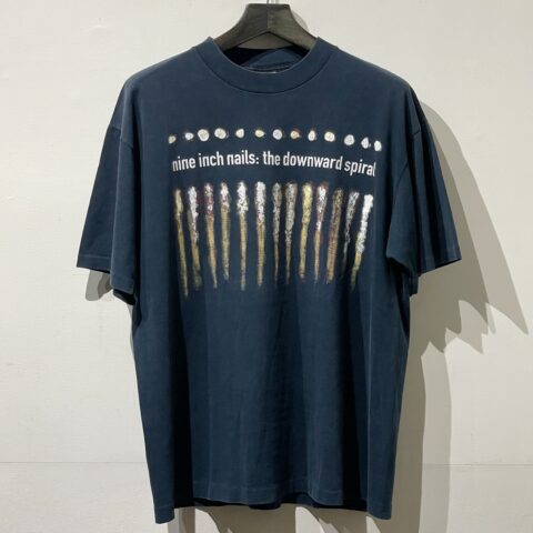 ヴィンテージ　Nine Inch Nails　The Downward Spiral　Tシャツ　アパレル