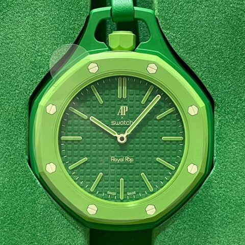 スウォッチ　SWATCH　ロイヤルポップ　腕時計